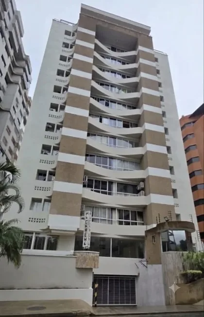 Apartamento en Urb El Bosque — USD 105.000