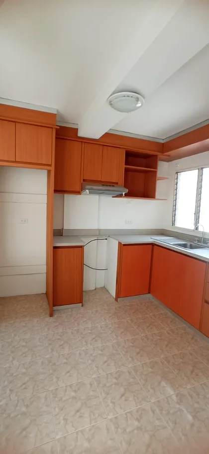 Apartamento en Residencia La Granja 3, La Granja, Naguanagua — USD 350