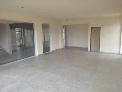 Oficina en Las Acacias, Valencia — USD 39.000