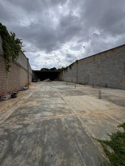 Terreno en Terreno en Valencia Av Aranzazu 109, sector José Regino Peña — USD 190.000