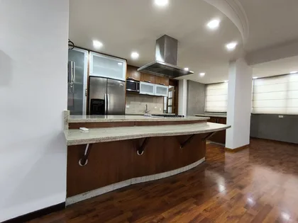 Penthouse en La Trigaleña — USD 240.000