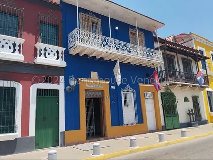 Casa en Malecón, Centro Histórico de Puerto Cabello — USD 1.500.000
