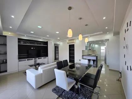 Apartamento en El Parral, Resd Cronus Country Club — USD 1.500