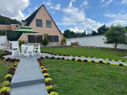 Casa en Colinas De Guataparo – Valencia — USD 190.000