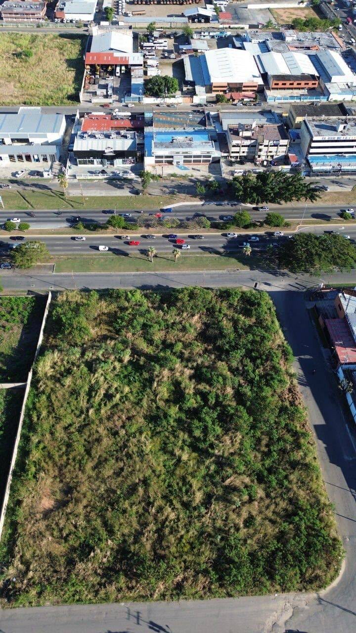Terreno de 8.282 m² en San Diego