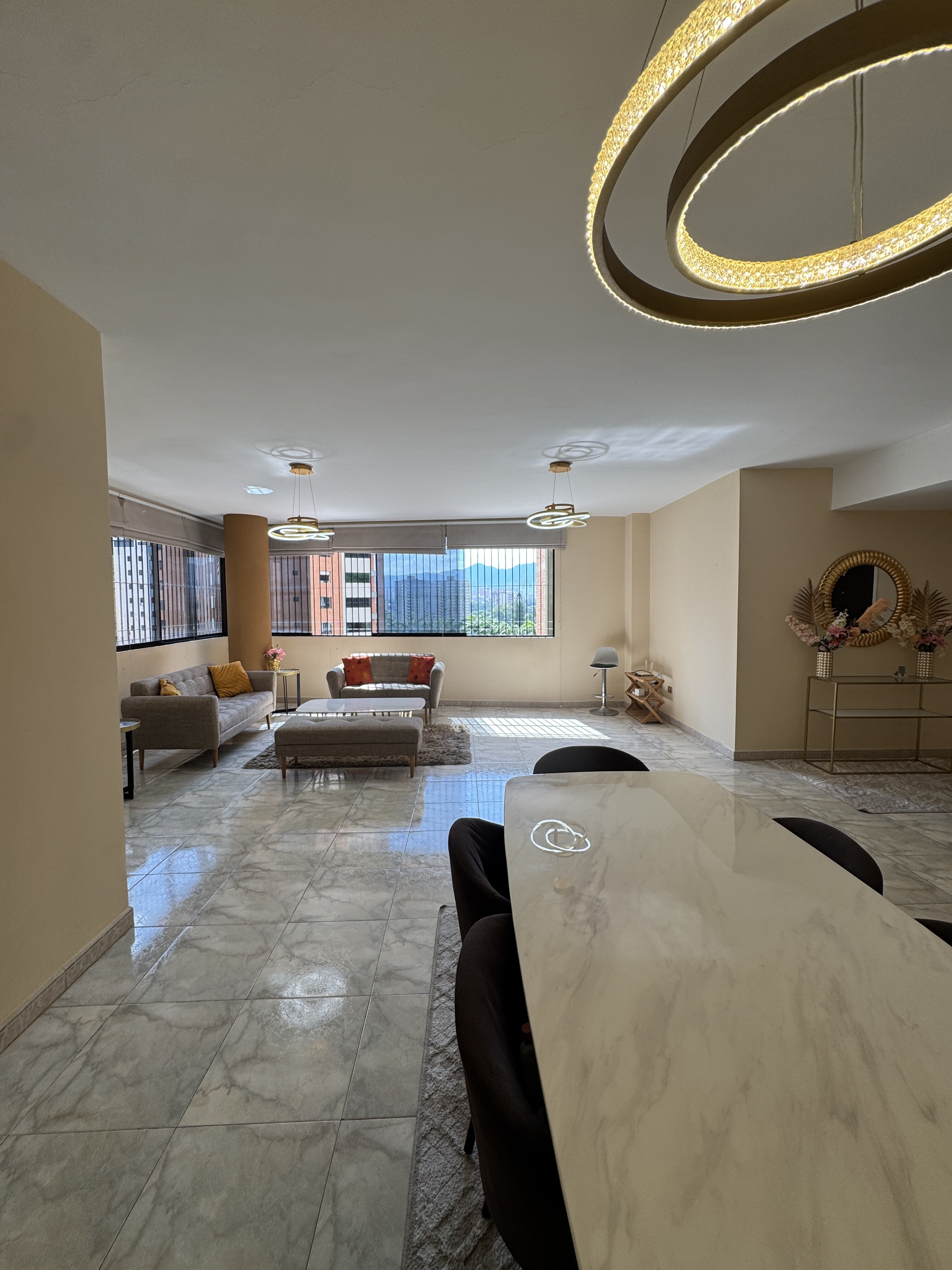 Apartamento de 3 habitaciones en Chimeneas